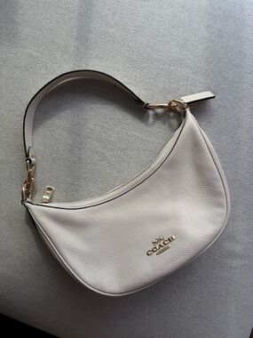 Coach Aria Shoulder Bag (White)